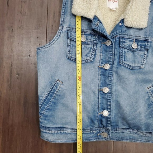 Cat and Jack Sherpa lined denim vest Big Girls size XL 14/16 Faux fur Big girls - Picture 8 of 8